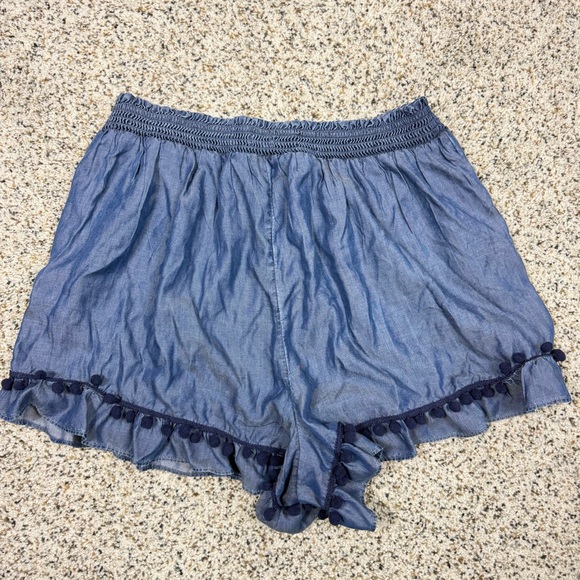 Crown & Ivy Shorts Womens XXL Ruffle Tassel Hem Pockets Elastic Waist Boho Blue - Picture 2 of 7